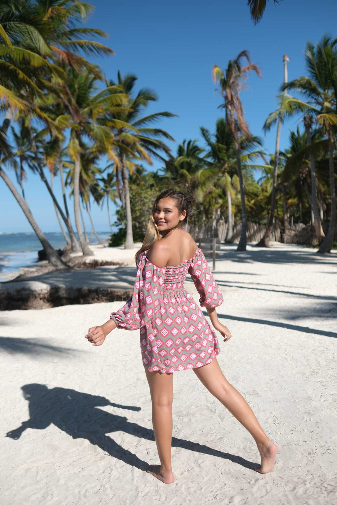 SHORT DRESS BORA UYUM - Vestido corto